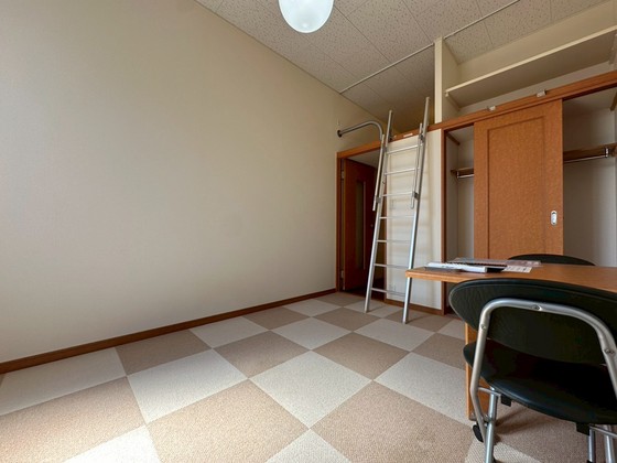 レオパレス江波東一丁目