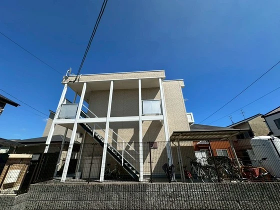 レオパレス江波東一丁目