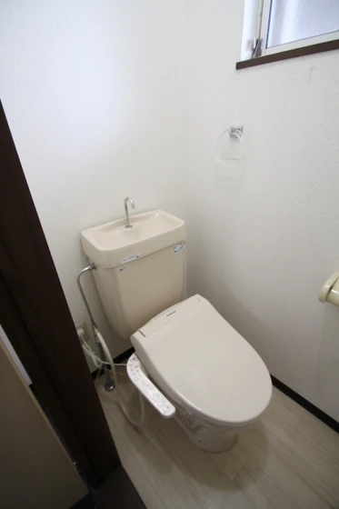 サンライズ久米 A