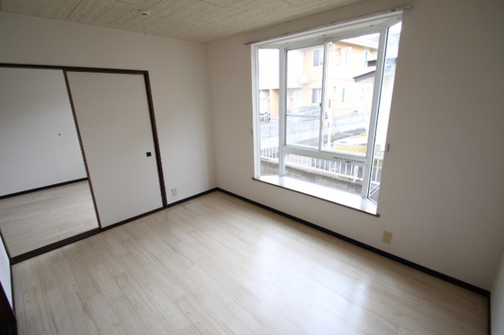 サンライズ久米 A