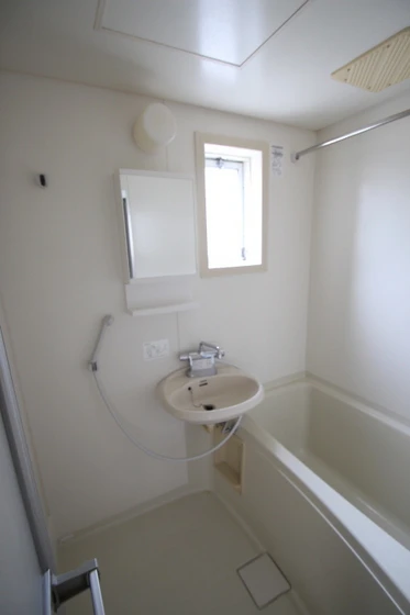 サンライズ久米 A