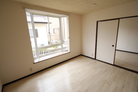 サンライズ久米 A