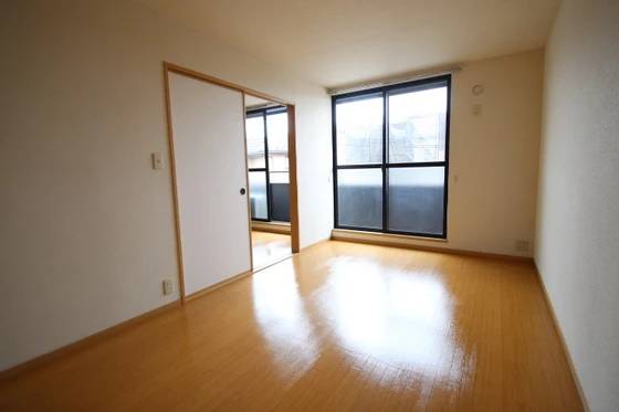 モントワール B