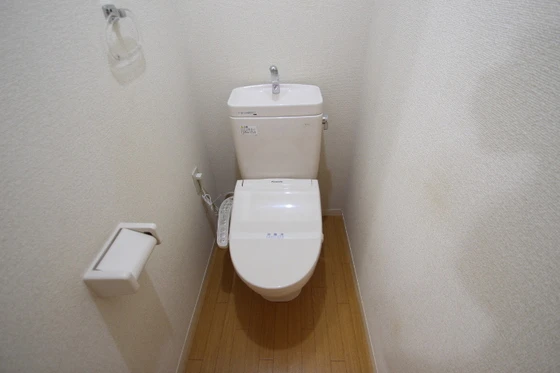 モントワール B