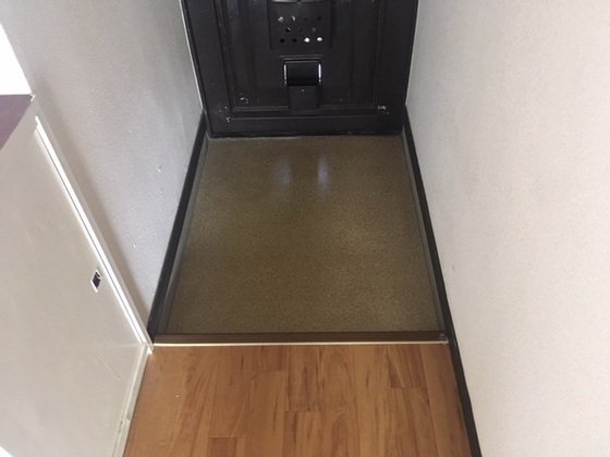 戸坂ラックビル