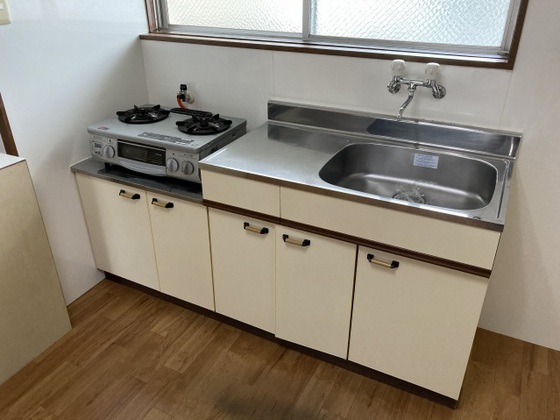 戸坂ラックビル