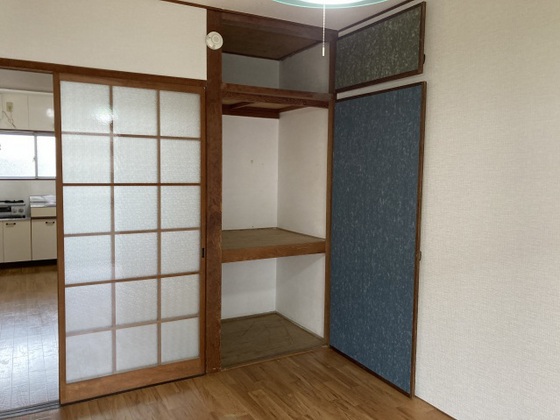 戸坂ラックビル