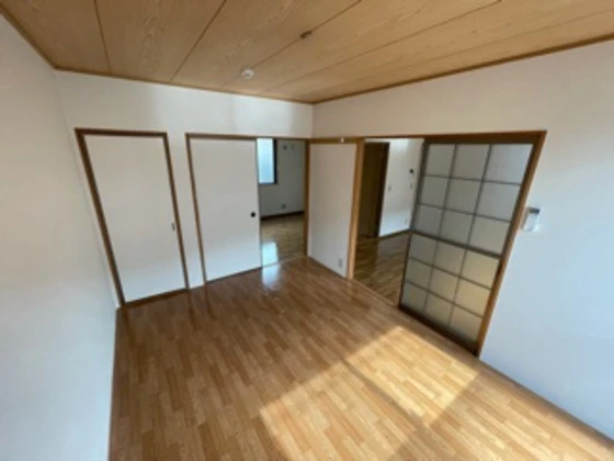 グランドールえみ