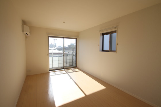 ソレイユコート神田町