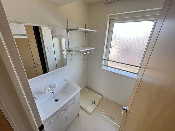 アメニティ イースト