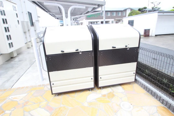 アメニティ イースト