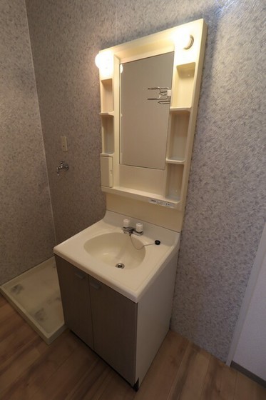 ビューラーT.K B棟