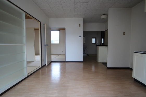 コスモスハイツ