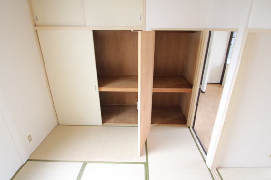 コスモスハイツ