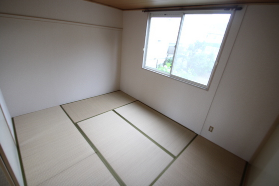 コスモスハイツ