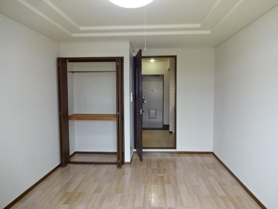 メゾンモンパルナス