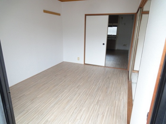 アーバン浅井A棟