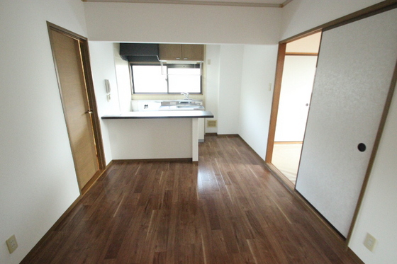 グランデージKM B棟