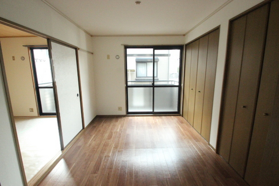 グランデージKM B棟