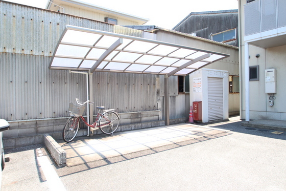 アミティ フラッツ