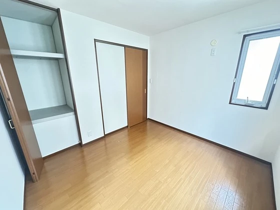 ニューヴァレイ船越 A棟