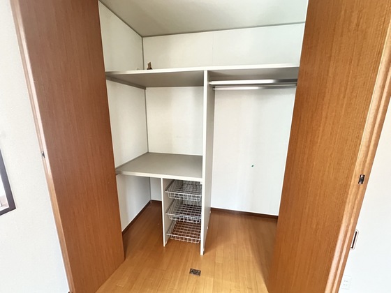 ニューヴァレイ船越 A棟