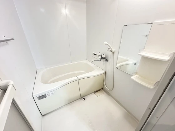 ニューヴァレイ船越 A棟