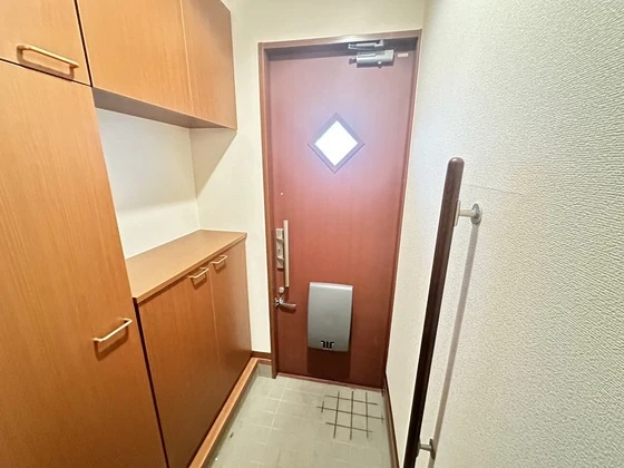 ニューヴァレイ船越 A棟