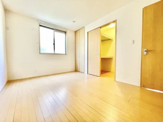 シャーメゾン高屋