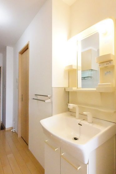 シャンティーブルー