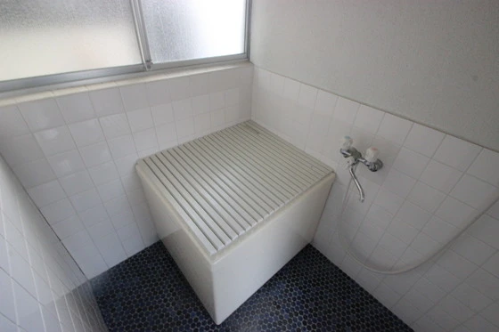 上本アパート東棟