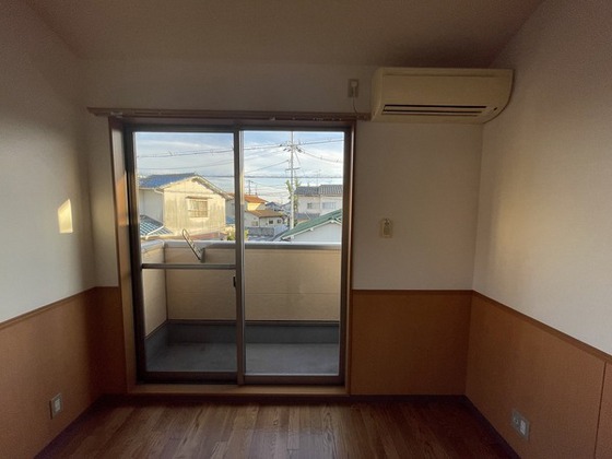 センターフィールド湊