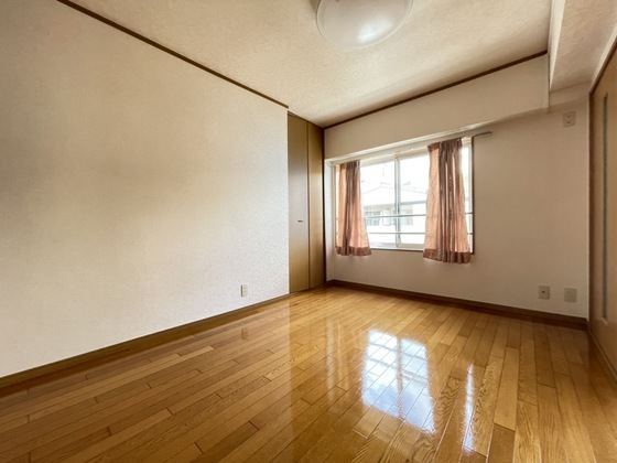 幟ハイツ(宇佐川本館ビル)