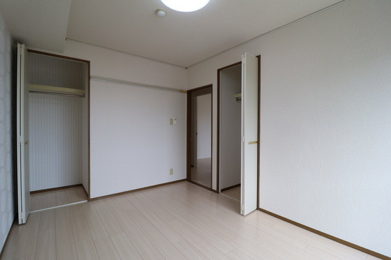 アーバンツインピア湊