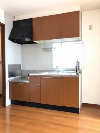 シャーメゾン江崎