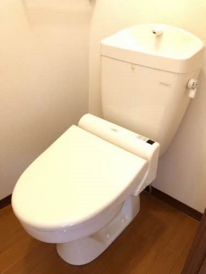 シャーメゾン江崎