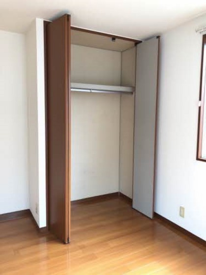 シャーメゾン江崎