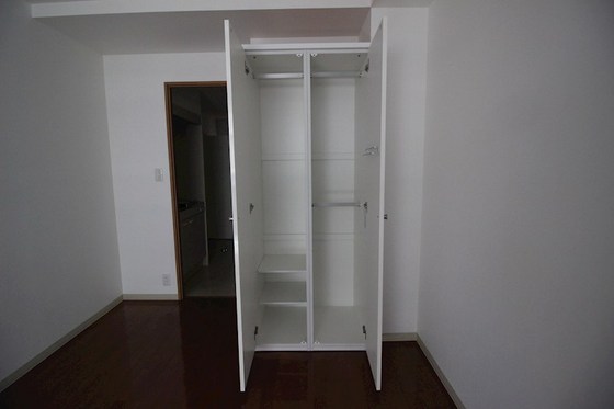 ピオニエール オモテチョウ