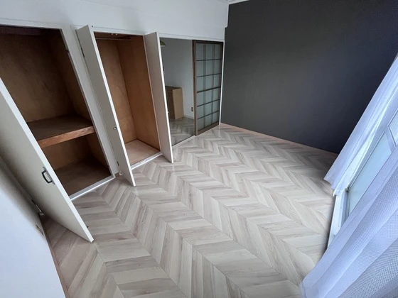 スティングハウス