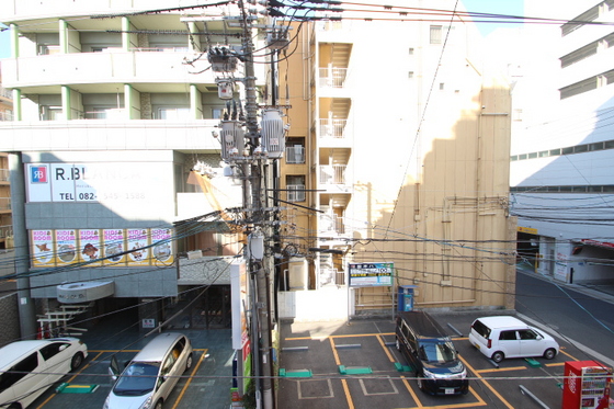 ロッコー第2三川町グランドマンション