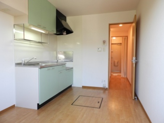 リースランド福島 A棟