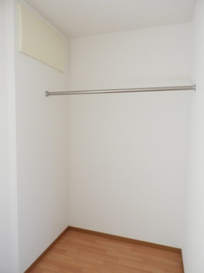 リースランド福島 A棟