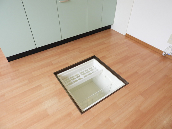 リースランド福島 A棟