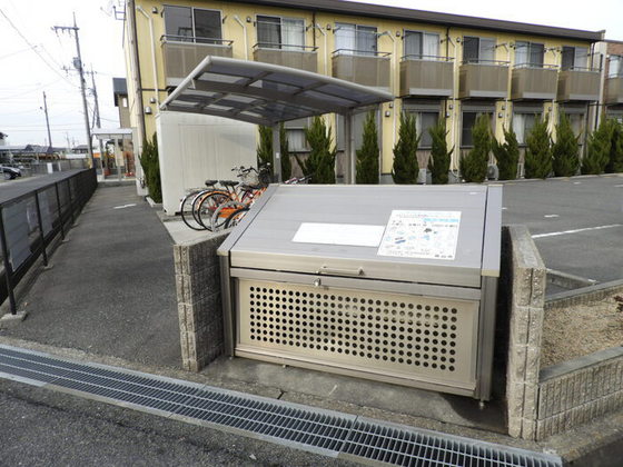 リースランド福島 A棟