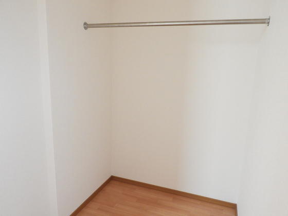 リースランド福島 A棟