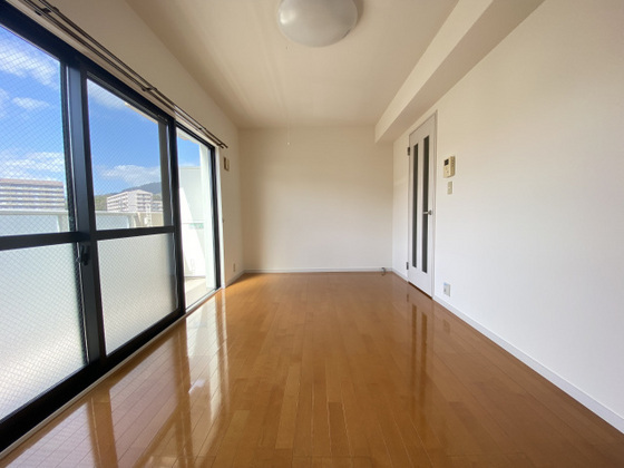 エスポワール上安駅前