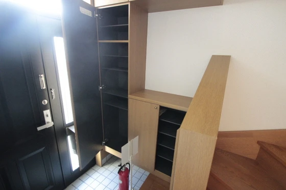 レジデンス川本E棟