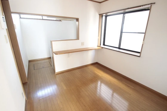 レジデンス川本E棟