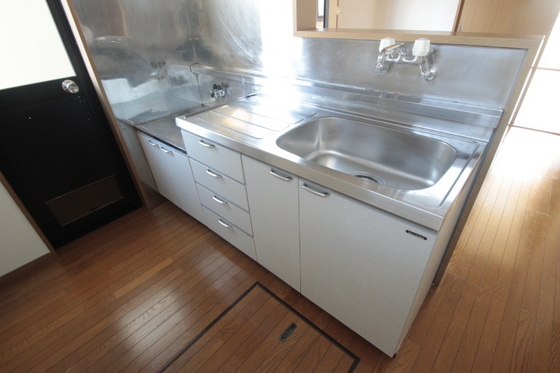 レジデンス川本E棟