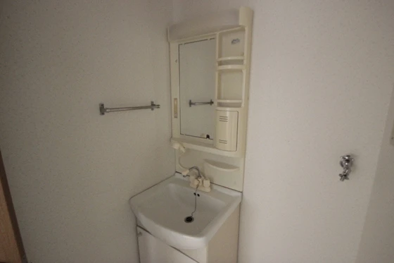 レジデンス川本E棟